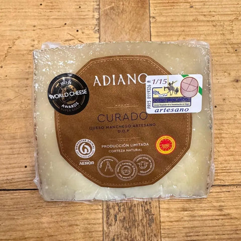 Cuña de Queso Adiano Manchego Curado 200 g Adiano