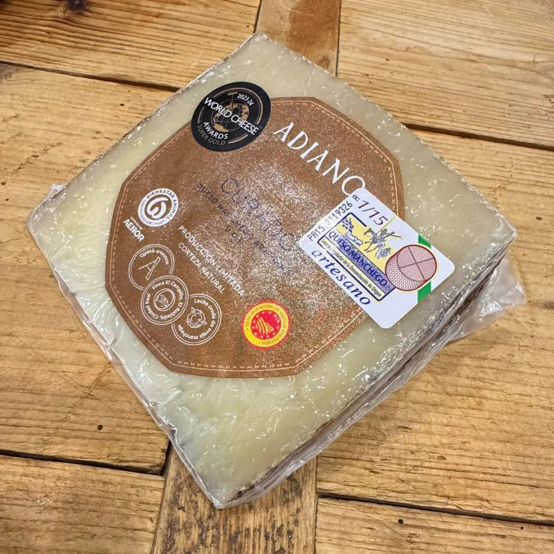 Cuña de Queso Adiano Manchego Curado 200 g Adiano