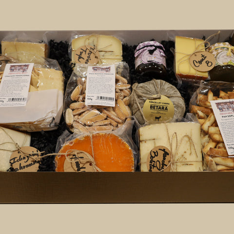 Cesta de Regalo Gourmet El Club del Queso