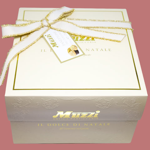 Panettone Muzzi Tres Chocolates en Caja 750g