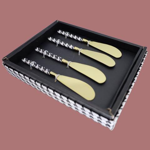 Set de 4 Cuchillos Para Untar